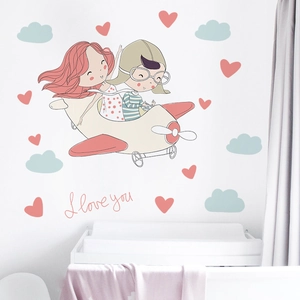 Adesivo murale cartoon con coppia in aereo con cuori rosa e scritta I Love You