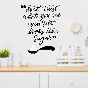 Adesivo murale nero 'don't trust what you see' con cucchiaio per decorazione cucina