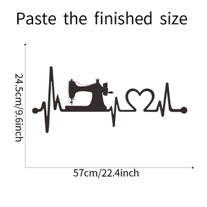 Vue détaillée du sticker mural machine à coudre EKG avec dimensions 57x24,5cm