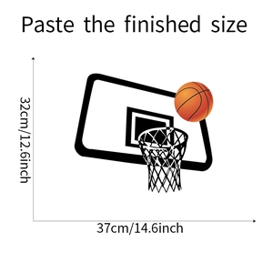 Vue détaillée montrant les dimensions 37x32cm du sticker mural panier de basket-ball