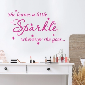 Sticker mural rose 'She leaves a little sparkle' pour décoration de chambre et coiffeuse
