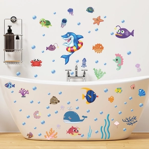 Adesivi murali mondo marino con squalo, balena e corallo per decorare il bagno dei bambini