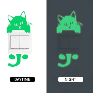 Autocollant chat lumineux pour interrupteur avec effet phosphorescent vert décoratif