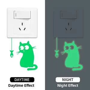 Adesivo murale gatto e lisca di pesce fluorescente effetto giorno e notte