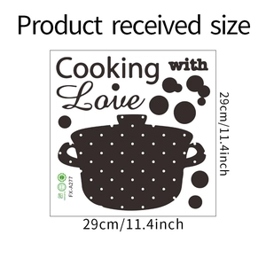 Detail der Küchen-Wandtattoo Cooking with Love mit Maßen von 29cm x 29cm in Schwarz