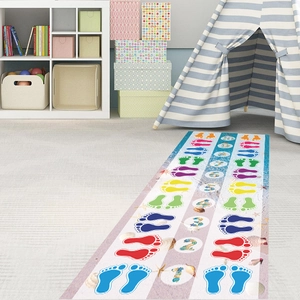 Detail showing self-adhesive floor mat with colorful footprints and numbers 1 to 10 for kids