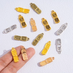 Vintage metalen mobiele telefoon bedeltjes voor DIY sieraden in goud en zilver