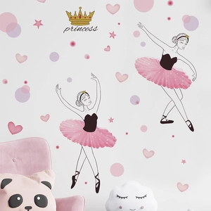 Stickers muraux ballerine avec couronne dorée et cœurs pour déco chambre d'enfant