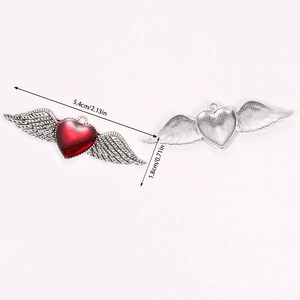 Gothic heart wings pendant with dimensions 5.4cm by 1.8cm in oil-dripped silver metal