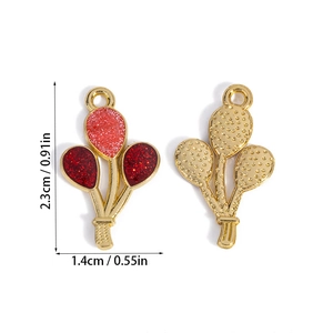 Detailansicht der rosa Glitzer Herz Ballon Anhänger mit 2,3x1,4 cm Abmessungen