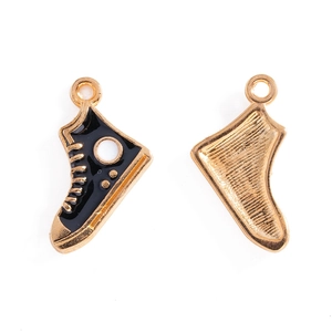 Vue avant et arrière des breloques baskets dorées en alliage pour la création de bijoux DIY