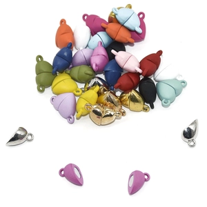 Chiusure magnetiche colorate a forma di cuore per creazione di collane e bracciali