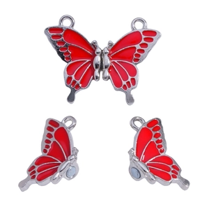 Detail der roten Emaille-Schmetterling-Magnetverschlüsse für Armbänder und Halsketten