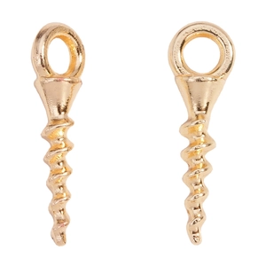 Vue macro de pitons à vis dorés pour bijoux DIY avec finition polie et structure filetée