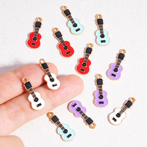 Pendentifs guitare colorés en émail pour bracelets et colliers DIY avec anneaux ronds