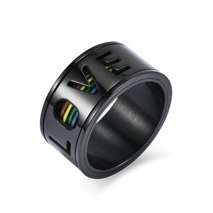 Bague moderne en acier titane noir avec découpe LOVE et motif arc-en-ciel