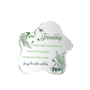 Irregular acrylic friendship plaque with green leaf patterns and English poem