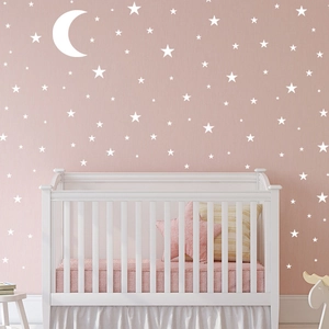 Detailansicht der Mond und Sterne Wandtattoo Vinylaufkleber im Kinderzimmer Dekor