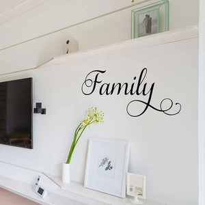 Sticker mural Family en noir cursif pour décoration murale de salon moderne et cosy