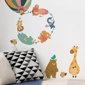 Stickers muraux animaux avec girafe et montgolfières pour décoration de chambre d'enfant