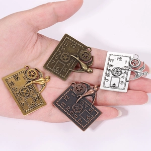 Steampunk zwaluw en klok tandwiel metalen bedels voor DIY sieraden in 4 kleuren