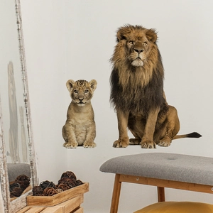 Stickers muraux lion et lionceau réalistes pour décoration intérieure sur mur blanc