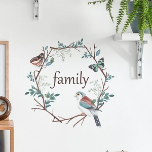 Sticker mural autocollant couronne de fleurs avec oiseaux et texte family pour maison
