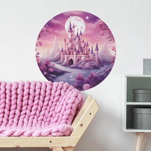 Détail d'un sticker mural château féerique violet sur un banc dans une chambre de princesse