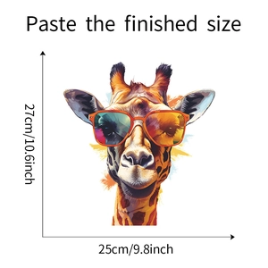 Dimensions détaillées d'un sticker mural girafe aquarelle avec lunettes de soleil