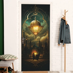 Goldener kronleuchter wandsticker als dekoratives türtattoo in einem gemütlichen zimmer