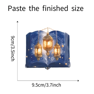 Dimensioni dettagliate dell'adesivo con libro blu e lampada, 9 cm per 9,5 cm