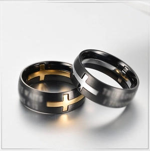 Anello due in uno in acciaio nero opaco con croce e incisione True Love Waits uomo