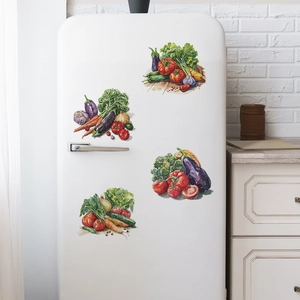 Pegatinas de pared de verduras en acuarela con tomate y berenjena en nevera blanca