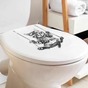 Sticker de toilette chat sur une balançoire pour décoration murale de salle de bain