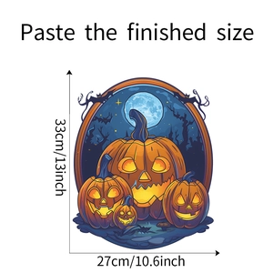 Dimensions du sticker citrouille d'Halloween indiquant 33cm de hauteur et 27cm de largeur