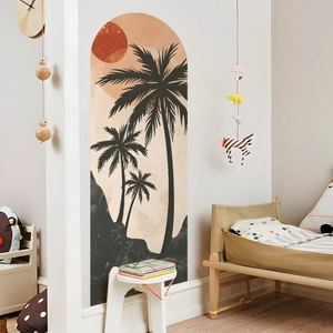 Adesivo murale ad arco con palme al tramonto per decorazione soggiorno stile boho