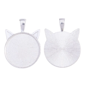 Detailed front and back views of silver cat-ear alloy pendant tray for DIY jewelry