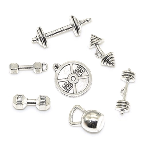 Vintage silberne Fitness Anhänger mit Hanteln Langhanteln und Kettlebells Schmuck