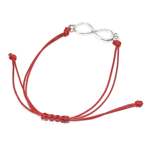 Rotes geflochtenes verstellbares Armband mit einem silbernen Unendlichkeitssymbol