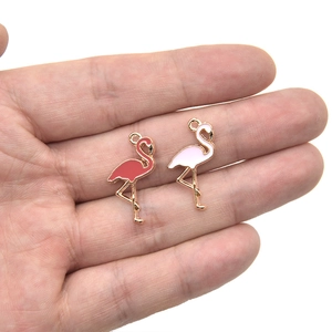 Colgantes de flamenco rosa esmaltados para joyería artesanal con acabado en oro rosa