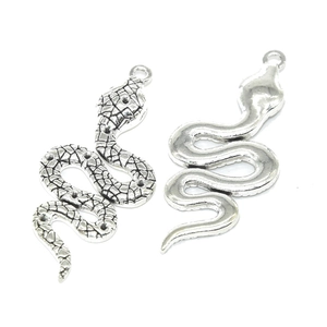 Vintage zilveren slangenhangers met gedetailleerde schubben voor DIY-sieraden