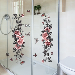 Détails des stickers statiques roses roses et papillons sur une porte de douche
