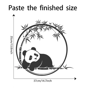 Détail du sticker mural panda indiquant la taille finale de 35cm de haut et 37cm de large