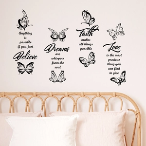 Stickers muraux papillons noirs avec citations inspirantes comme Believe et Dreams