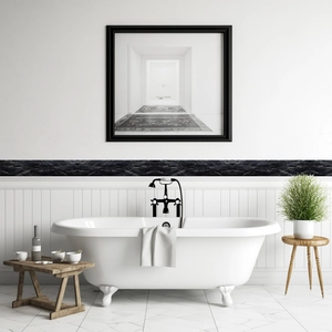 Dettaglio dell'adesivo murale in marmo nero per decorazioni di pareti in bagno e casa