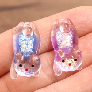 DIY translucent resin kitten pendants with sparkling sequins for jewelry making