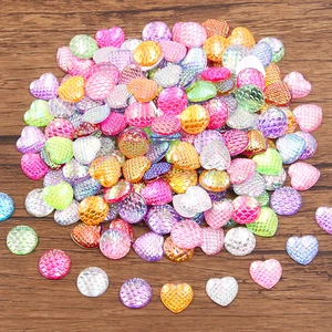 Mix of heart and round mermaid scale resin cabochons with iridescent macaron gradient finish
