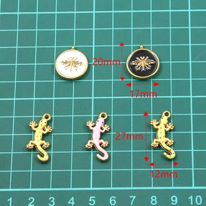 304 roestvrij staal goud emaille bij en hagedis hangers met 20mm en 27mm afmetingen