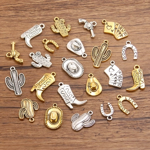 Set di ciondoli cowboy DIY in lega con stivali, cappelli e pendenti a cactus