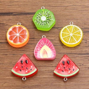 Breloques en résine de fruits mixtes avec kiwi, pastèque et orange pour bijoux DIY